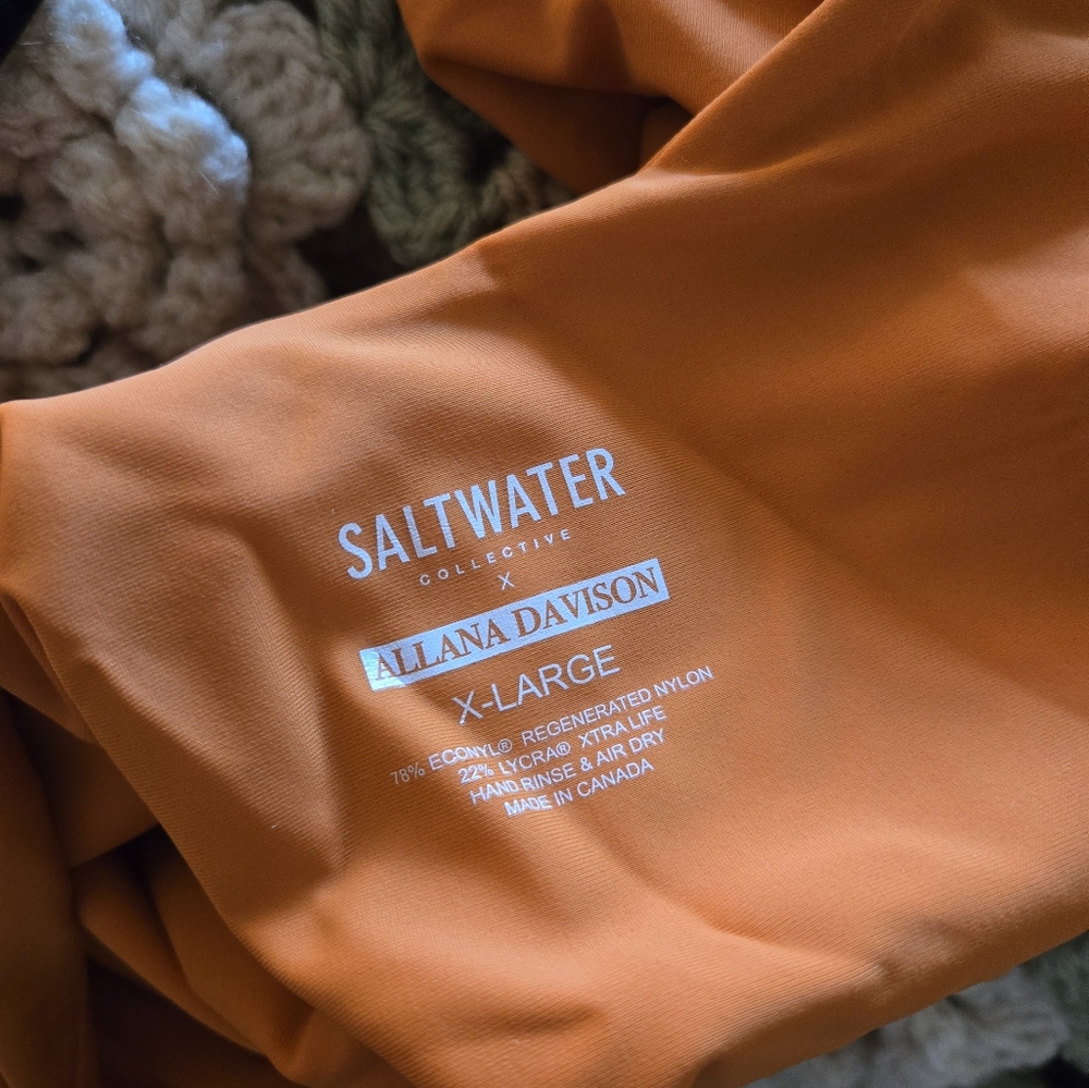 Saltwater Collective X Allana Davison | Allana One Piece in Sevilla Size XL - Picture 5 of 5